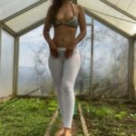 Cumming, Shitting and Pissing in white Leggings with VeganLinda Nylon Scat Nude [FullHD]